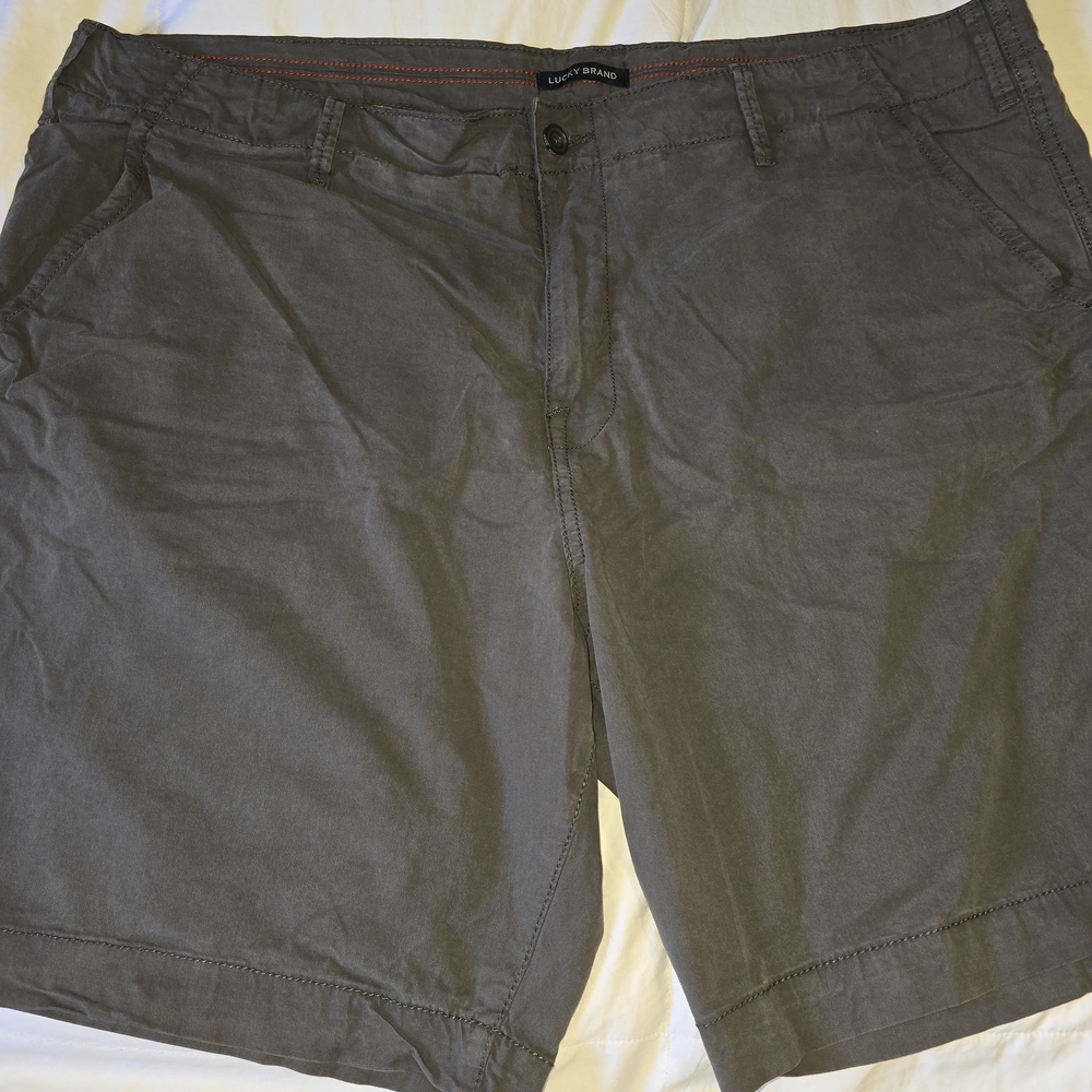 Lucky Brand Men's Gray Flat Front Shorts